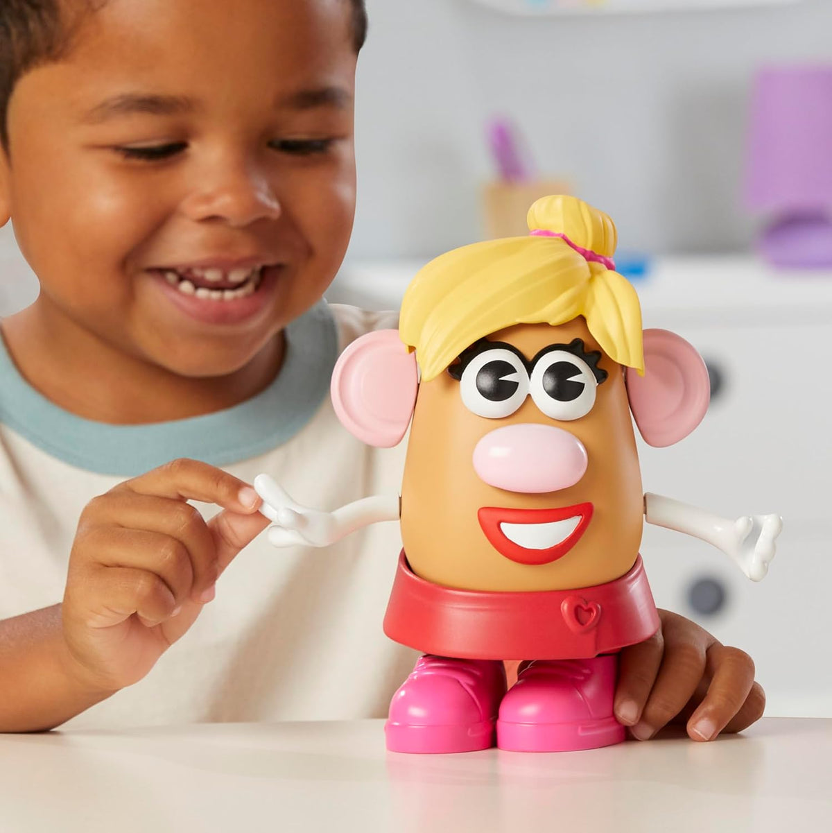 Mr. Potato Head Mrs. Potato Head Set with 12 Parts and Pieces, Toddler and Preschool Toys for 2 Year Old Boys and Girls and Up