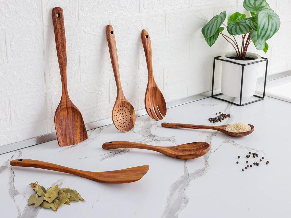 Zulay Kitchen 6-Piece Wooden Spoons for Cooking - Smooth Finish Teak Wood Utensils - Soft Comfort-Grip Cooking Wood Spoons Non-Stick Teak Easy to Clean Utensils Heat Resistant Non-Scratch Spoon Sets