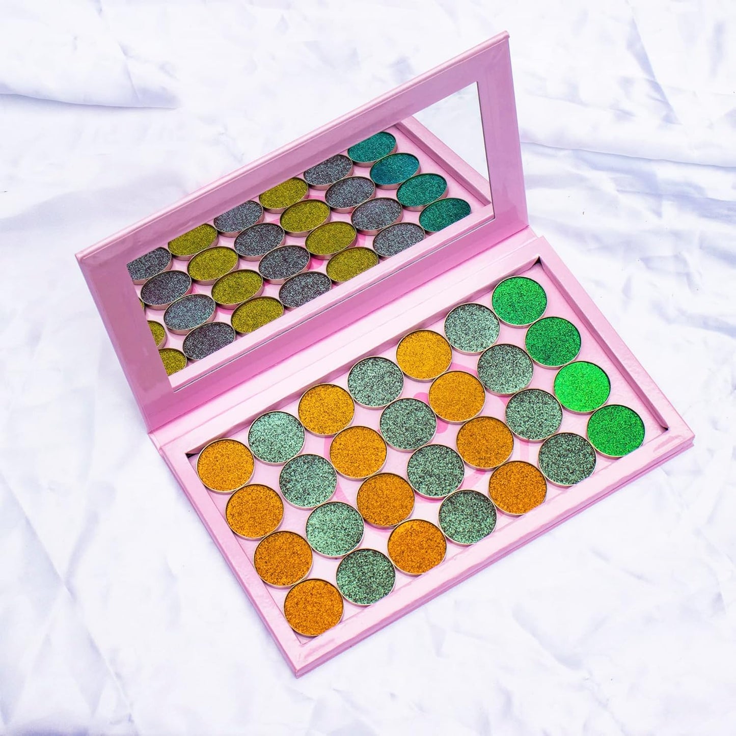 Empty magnetic palette with Mirror,Like a Book Fashionable and beautiful empty magnetic palette for Highlighters Lipstick Blush Powder Eyeshadows(pink)