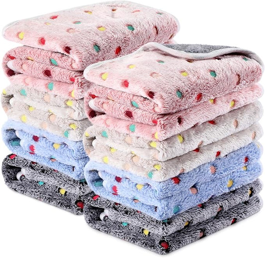 Tudomro 8 Pcs Guinea Pig Blankets Absorbent Washable Animal Fleece Bedding Cage Liners Waterproof Reusable Pet Pee Sleep Mat Pad Cover for Chinchilla Hamster Ferret(Dot,35 x 24 Inch)