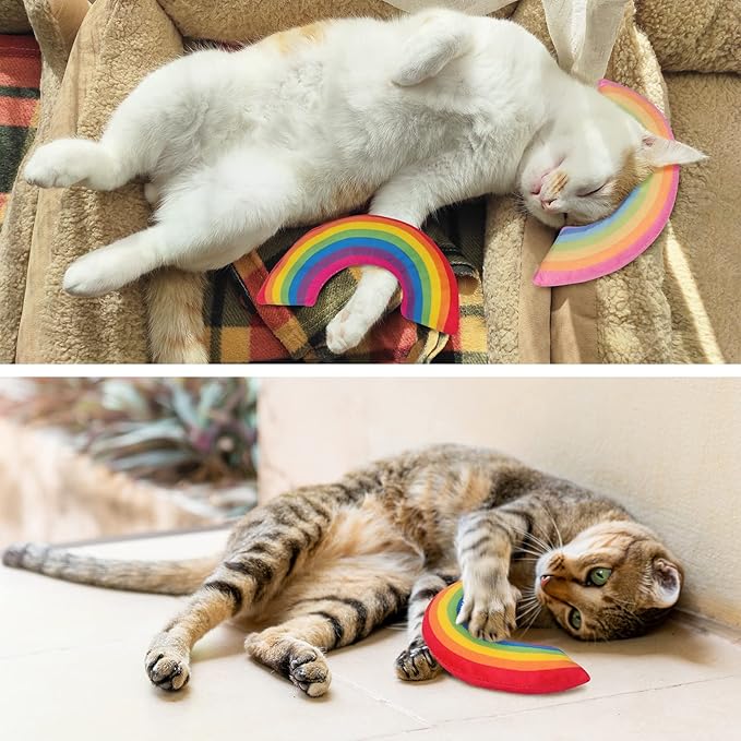 Christmas Cat Toys Kicker Pillows, Xmas Catnip Toys for Indoor Kitten Kitty, Interactive Cat Nip Chew Teeth Cleaning Toy for All Pet Breed, Pack of 2