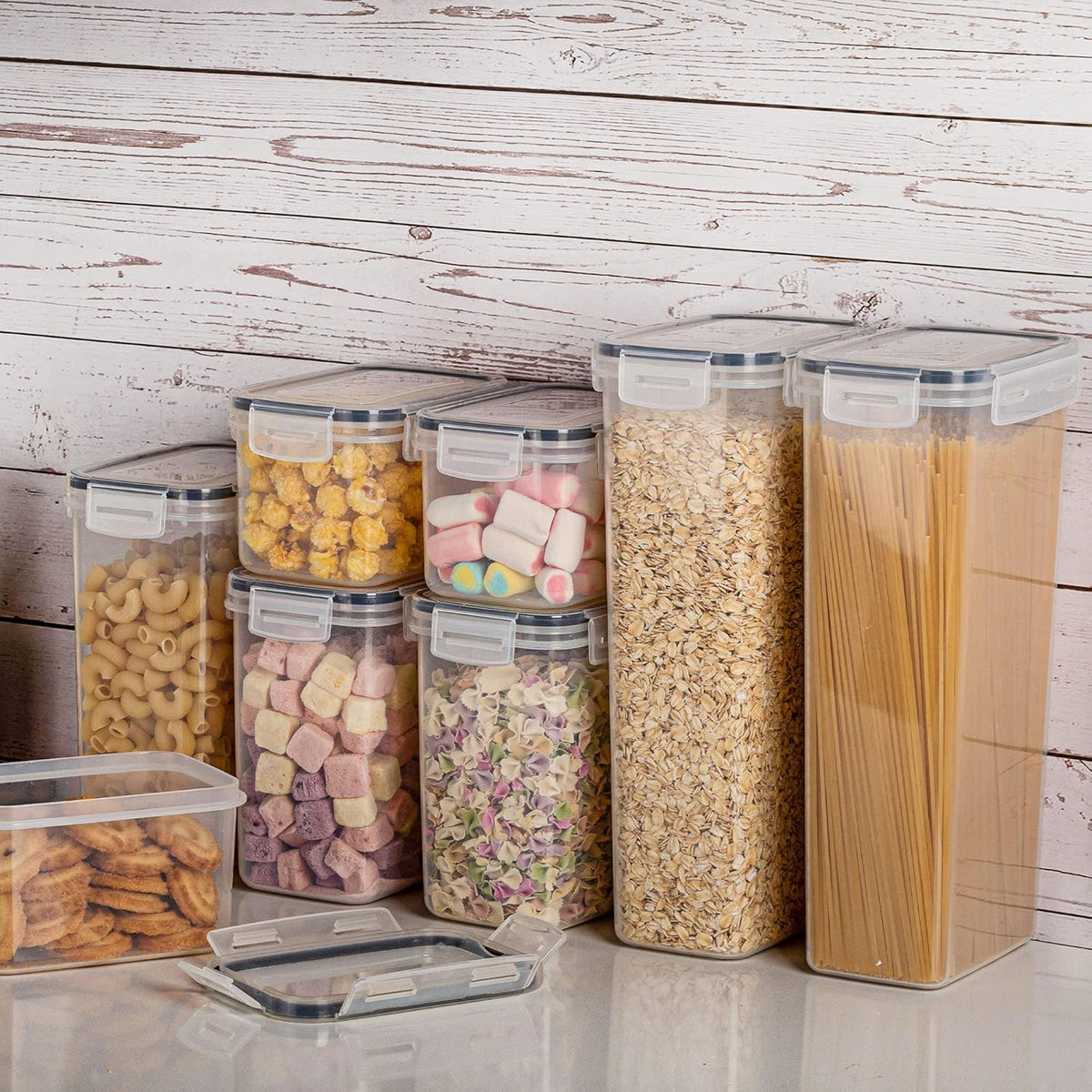Vtopmart 32pcs Airtight Food Storage Containers Set, BPA Free Plastic Kitchen and Pantry Organization Canisters with Lids for Cereal, Dry Food, Flour and Sugar, Includes 32 Labels