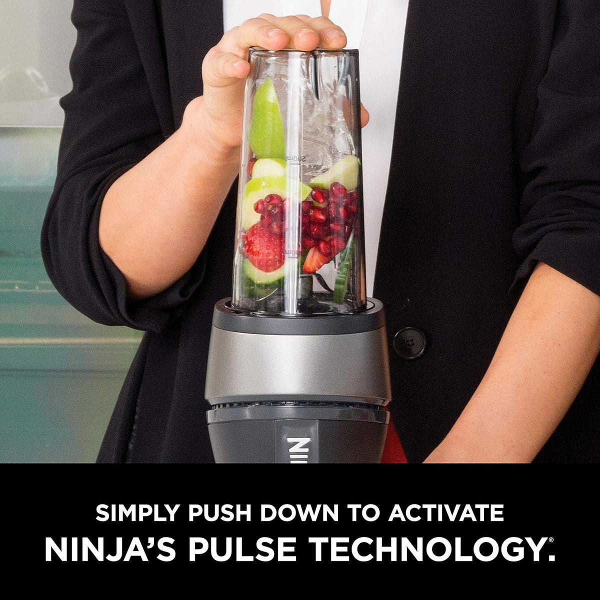 Ninja Fit Compact Personal Blender, Portable Blender for-Smoothies, Shakes, Food Prep, and Frozen Blending, 700-Watt Base, (2) 16-oz. Cups and Spout Lids, Black QB3001SS